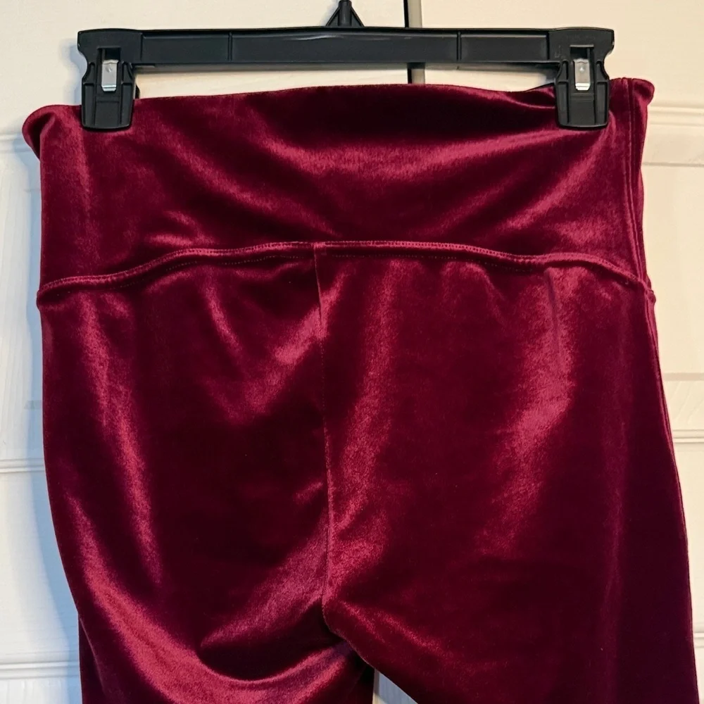 SPANX High Waisted Deep BurgundyVelvet Leggings Size L